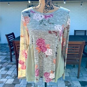 NWOT Altar’d State Floral Long Sleeve Contrast Shirt Green Size Medium